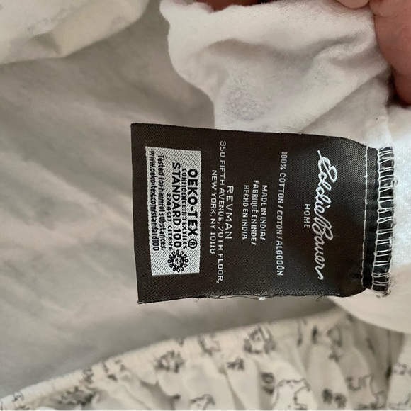 Eddie Bauer White Polar Bear Print full size Bedding Set - Picture 5 of 9